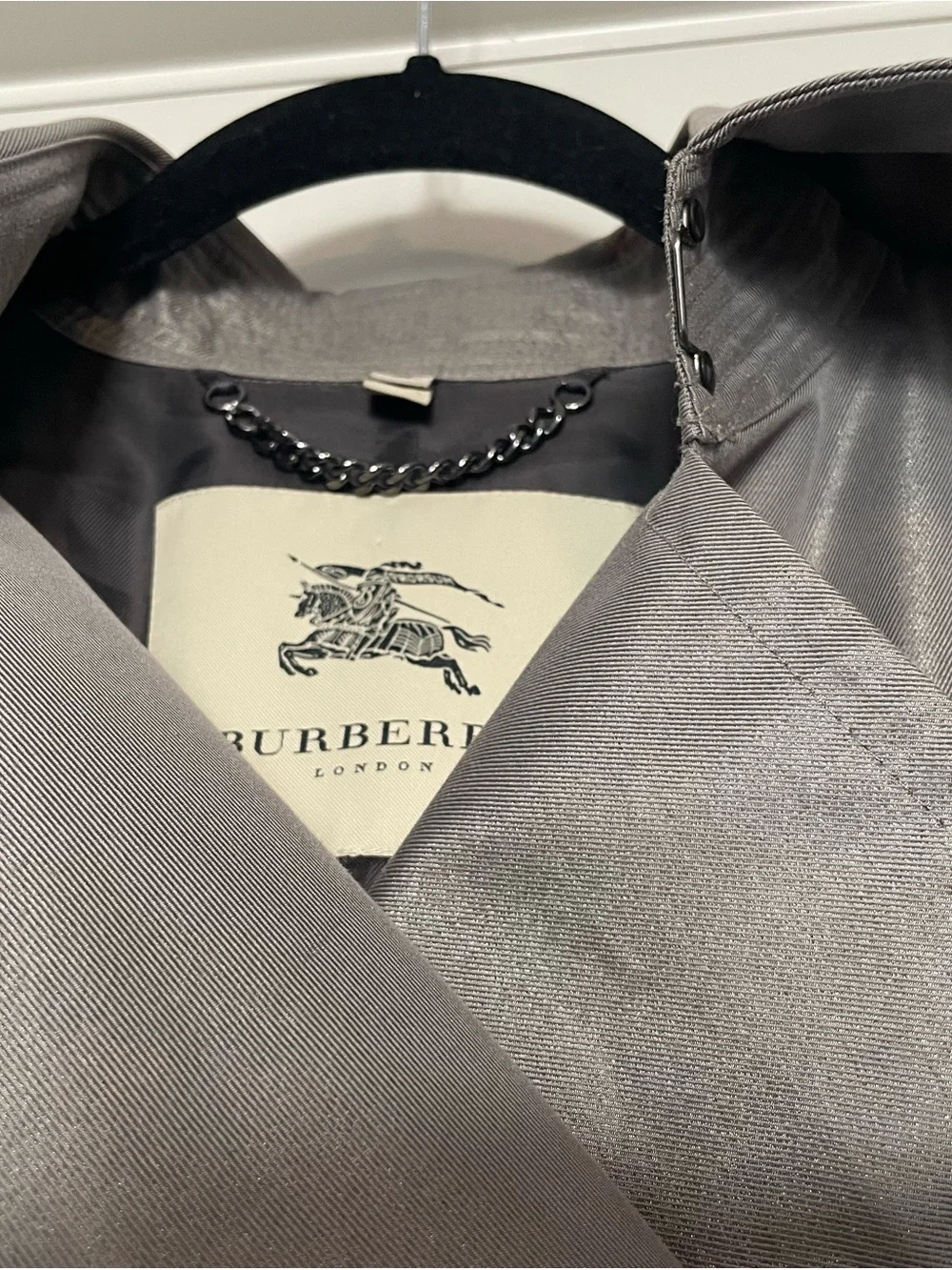 Burberry Women's Silv Double-Breasted Trench Coat - Picture 3 of 16